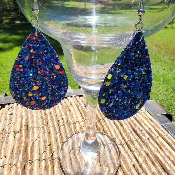 Deep Blue Sea Teardrop Earrings NWT - Picture 4 of 6